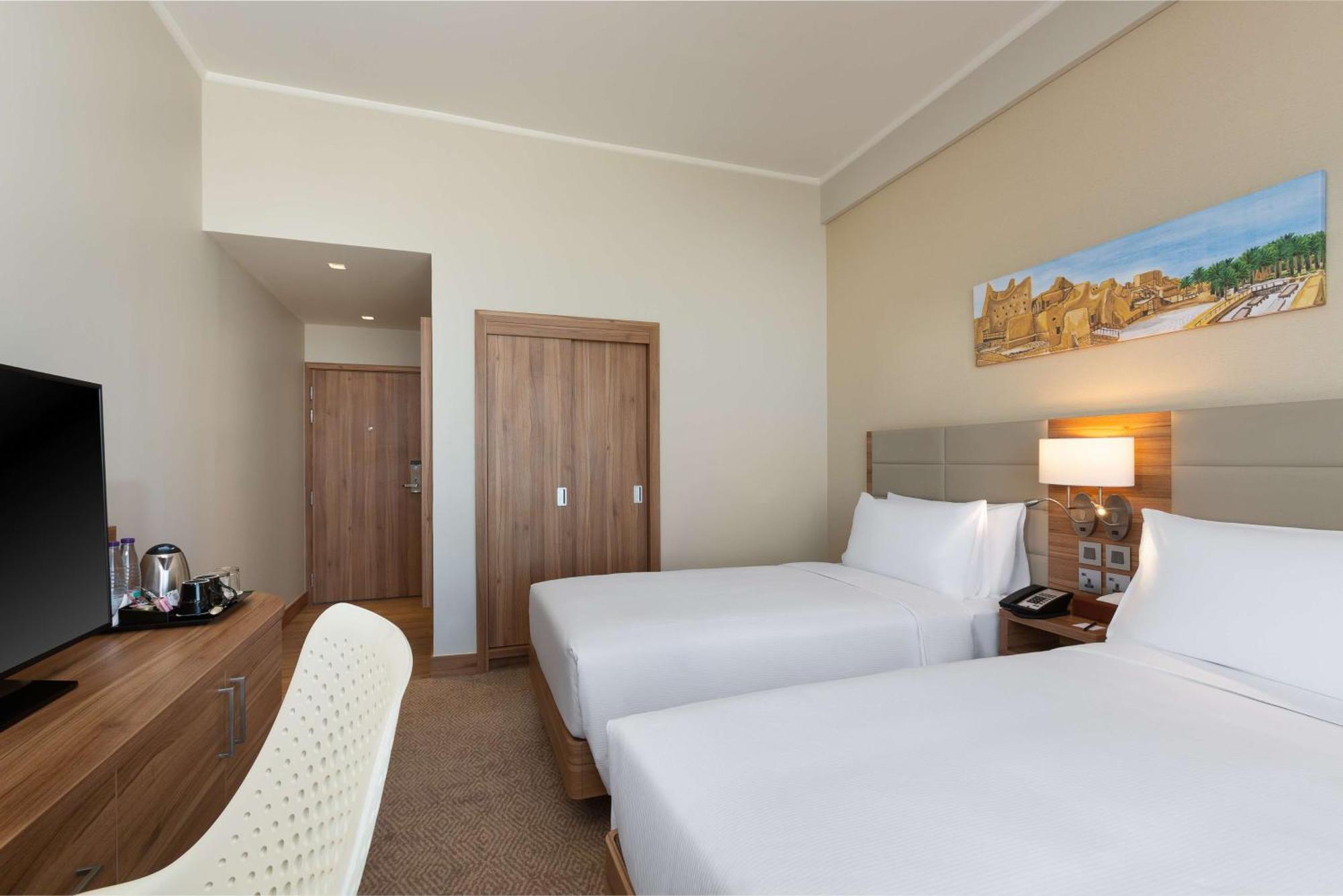 Hilton Garden Inn Riyadh Financial District Exterior foto