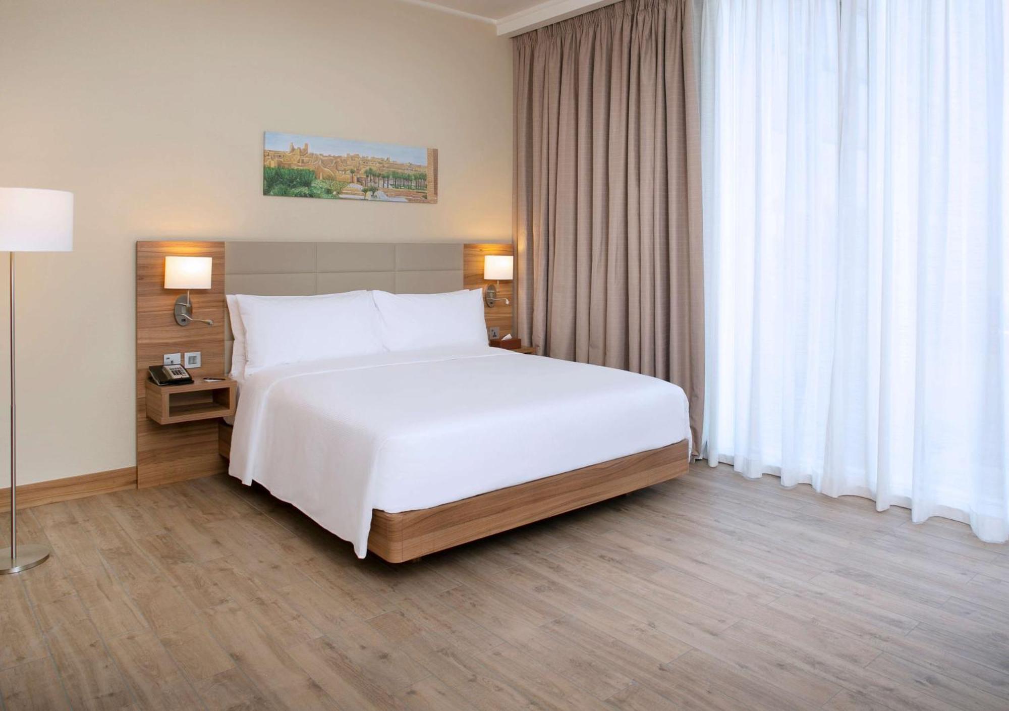 Hilton Garden Inn Riyadh Financial District Exterior foto